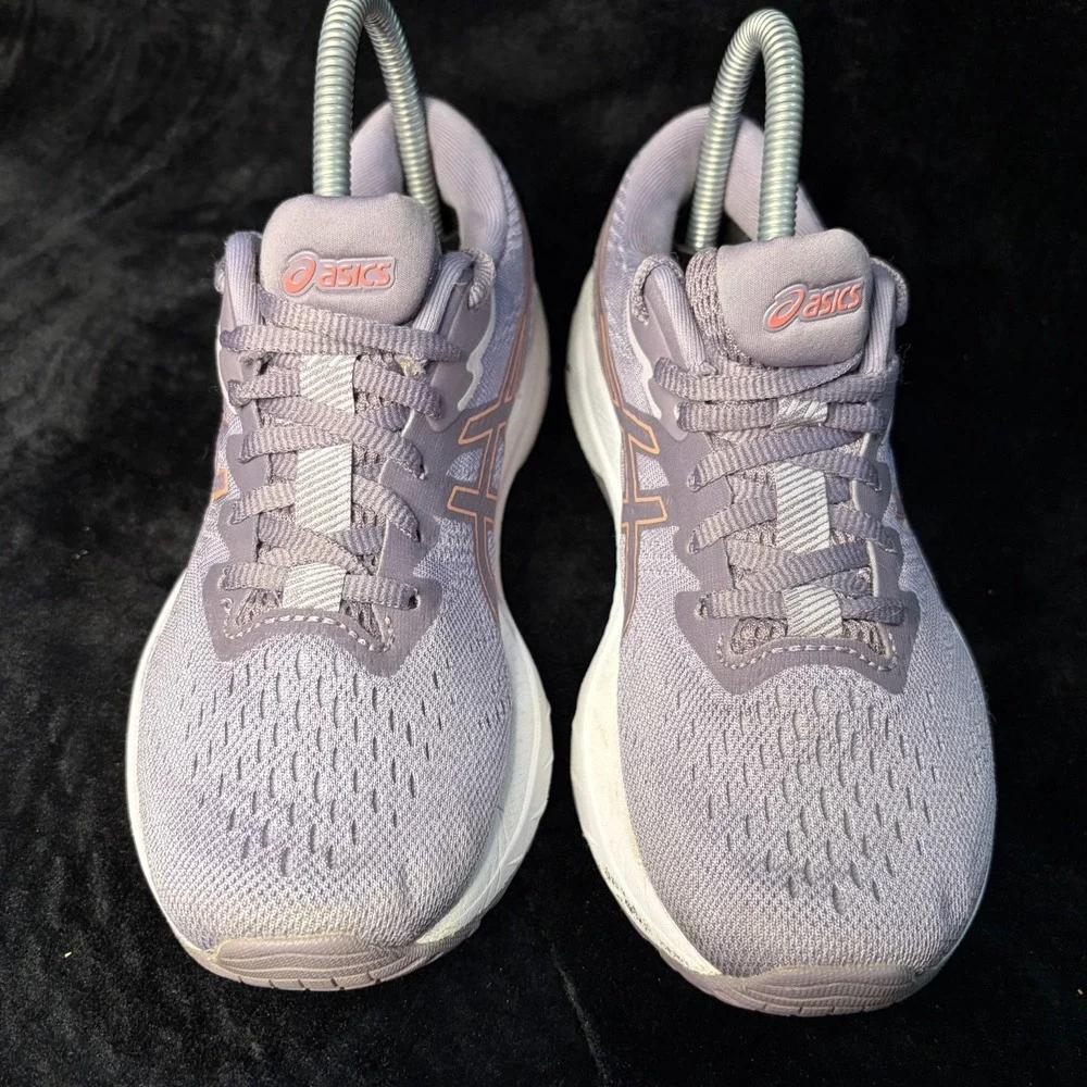 Asics Novablast 1012B137 Women's‎ 6.5 Running Shoes Lilac Opal Purple Sneakers